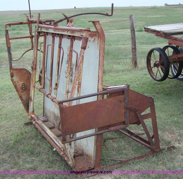 image for item C9332 W-W calf work cradle