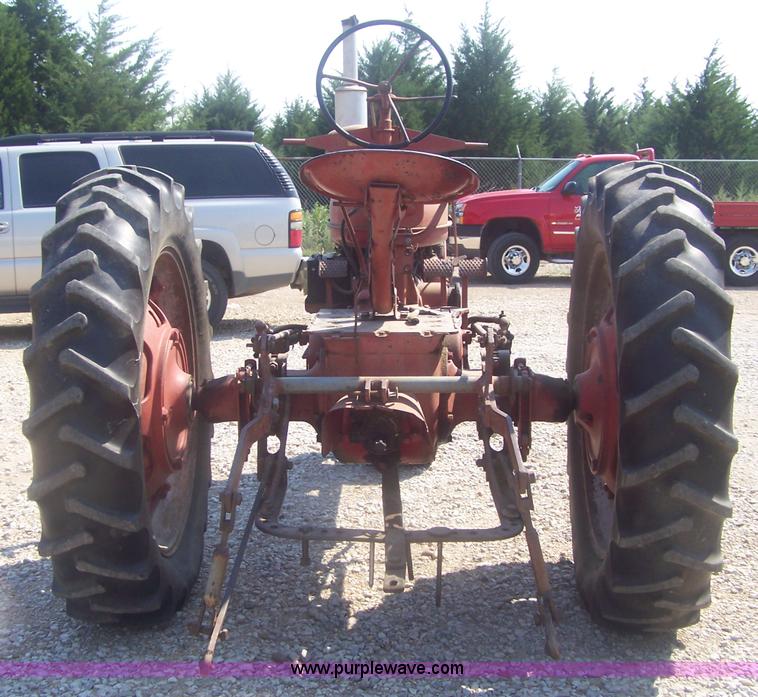 image for item C9380 Farmall H tractor