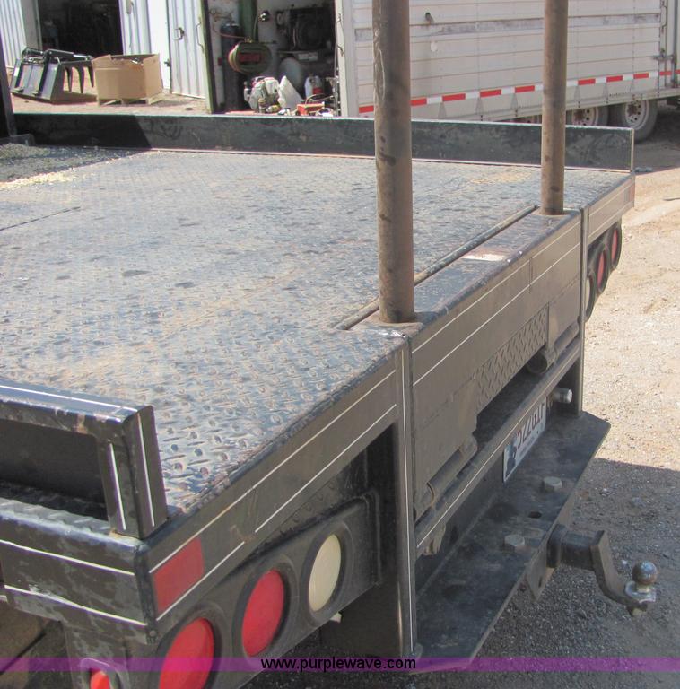 image for item D9024 Butler flatbed with bale spike