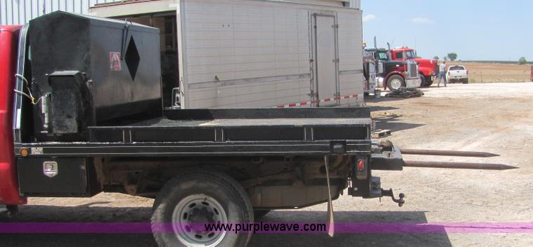 image for item D9024 Butler flatbed with bale spike
