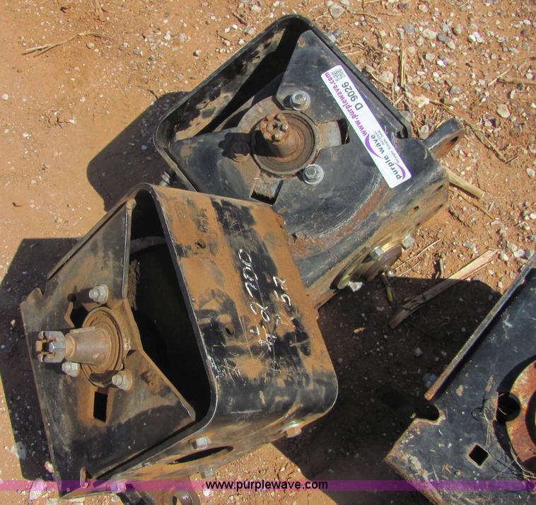 image for item D9026 (3) Gleaner wobble boxes