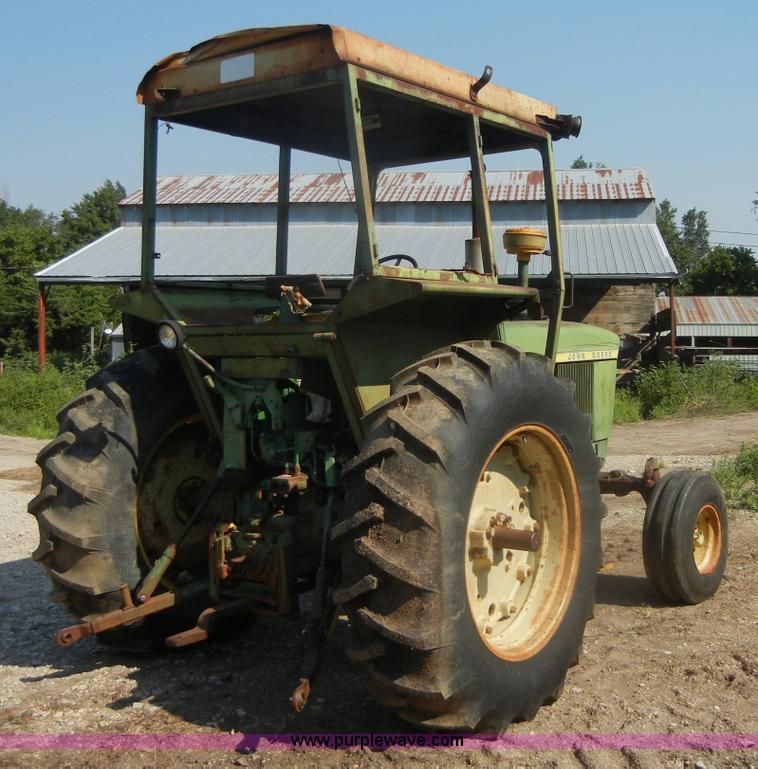 image for item D9740 1964 John Deere 3020 tractor