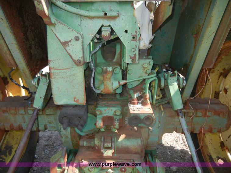 image for item D9740 1964 John Deere 3020 tractor