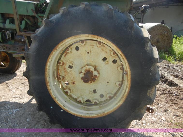image for item D9740 1964 John Deere 3020 tractor