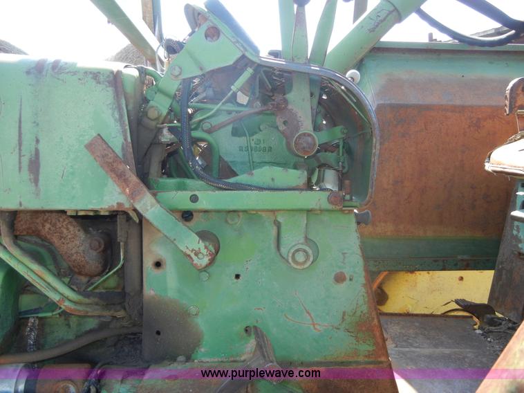 image for item D9740 1964 John Deere 3020 tractor