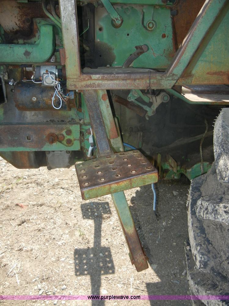 image for item D9740 1964 John Deere 3020 tractor