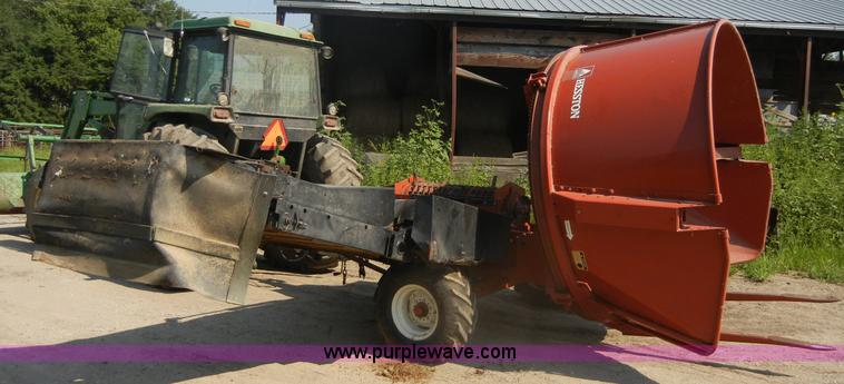 image for item D9741 Hesston BP25 hay processor