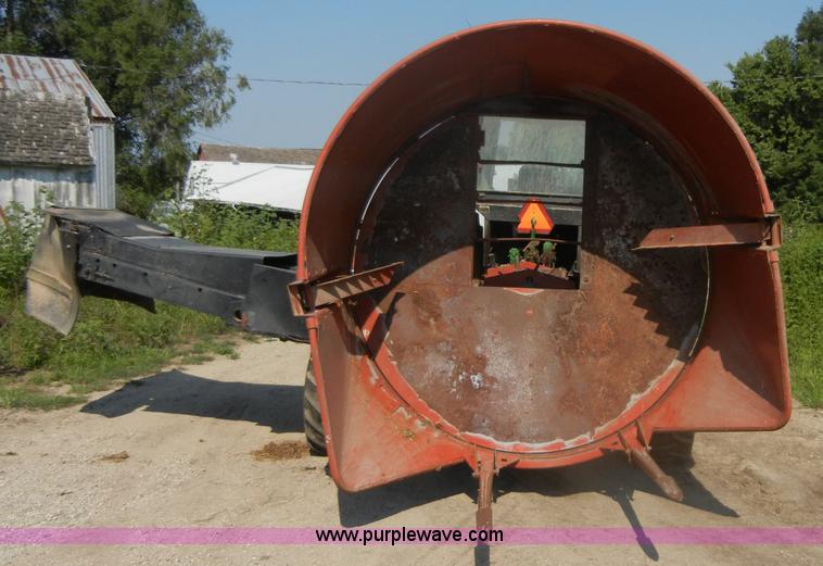 image for item D9741 Hesston BP25 hay processor