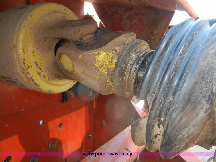 image for item D9741 Hesston BP25 hay processor