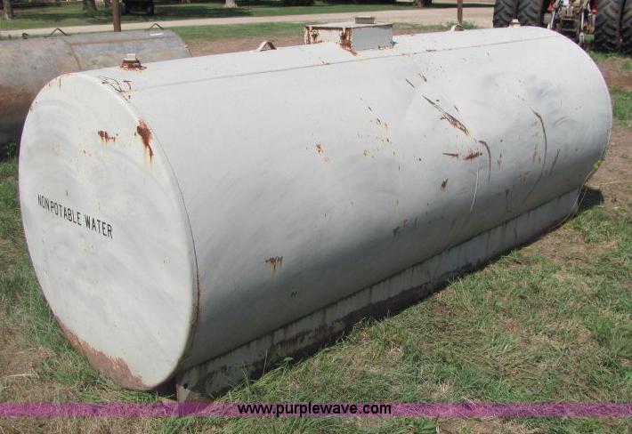 image for item F9767 1,000 gallon water tank