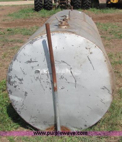 image for item F9768 500 gallon water tank