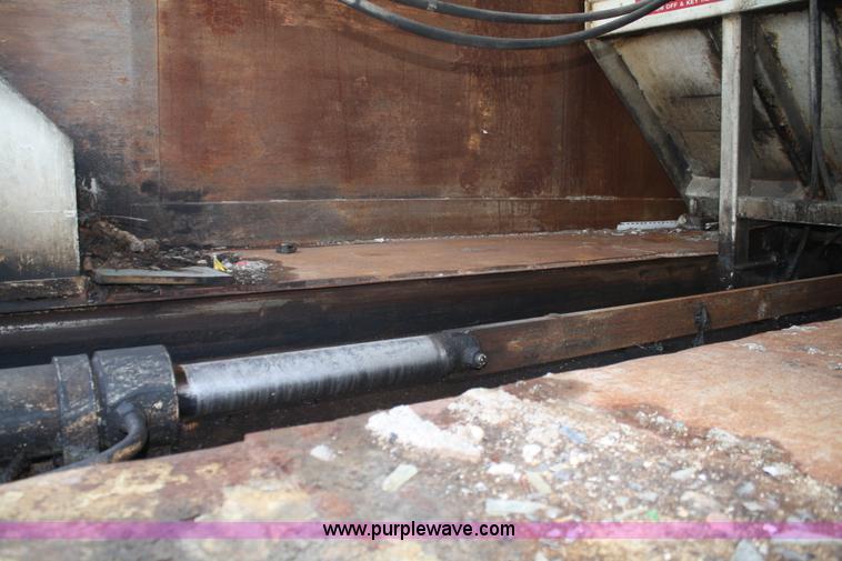 image for item 5093 1990 Chevrolet Kodiak refuse truck