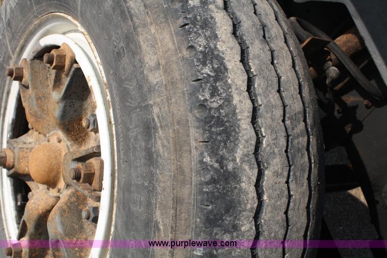 image for item 5093 1990 Chevrolet Kodiak refuse truck