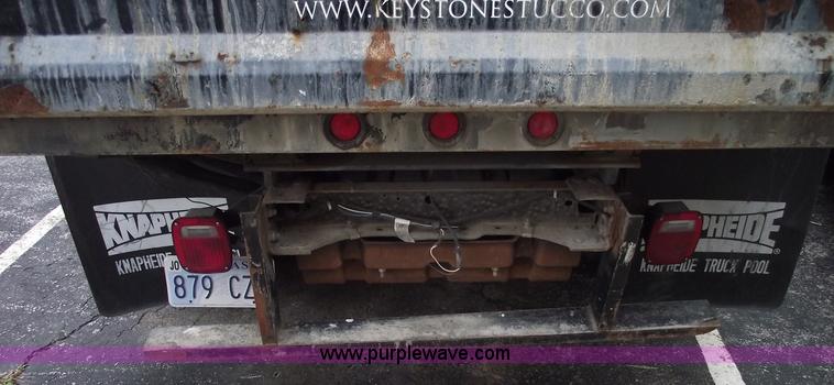 image for item 5567 2005 Ford F450 XL Super Duty dump bed pickup truck