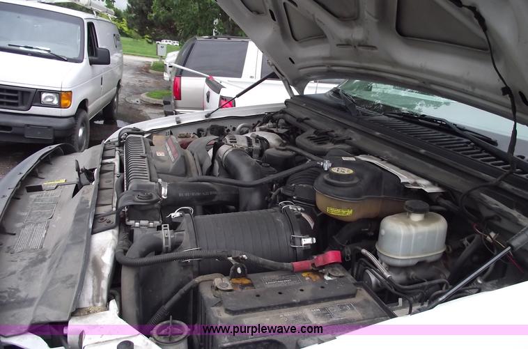 image for item 5567 2005 Ford F450 XL Super Duty dump bed pickup truck