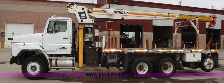 image for item A2216 1992 Freightliner FLC112 crane truck