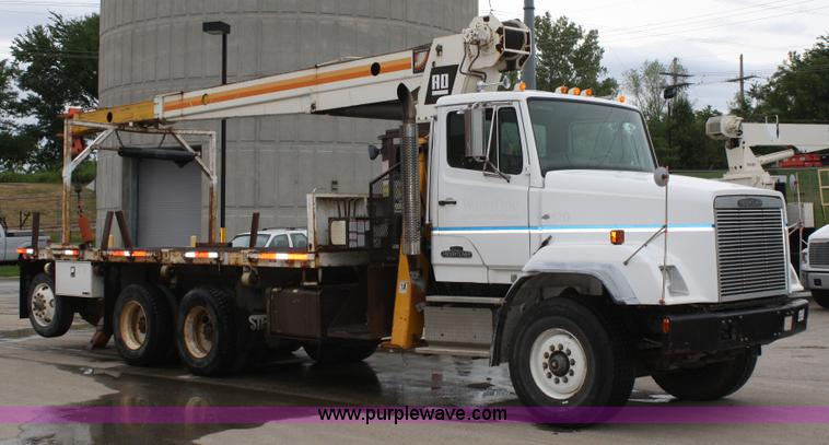 image for item A2216 1992 Freightliner FLC112 crane truck