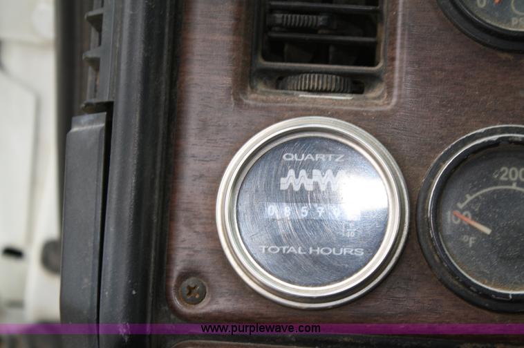 image for item A2216 1992 Freightliner FLC112 crane truck