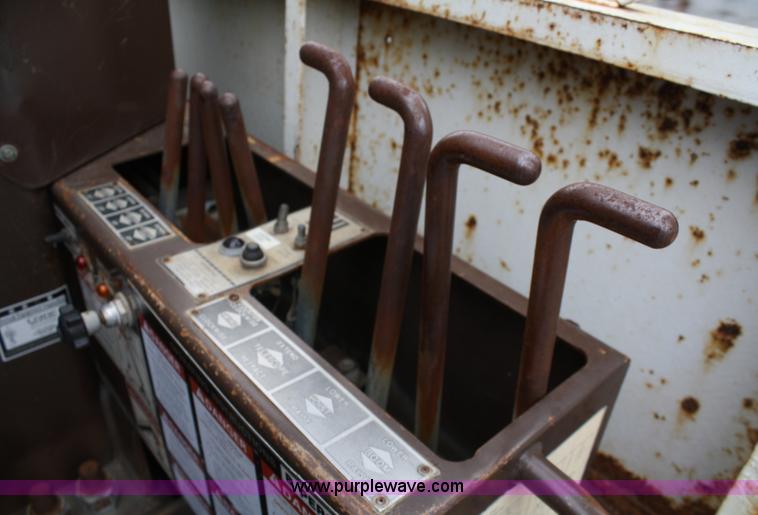 image for item A2216 1992 Freightliner FLC112 crane truck