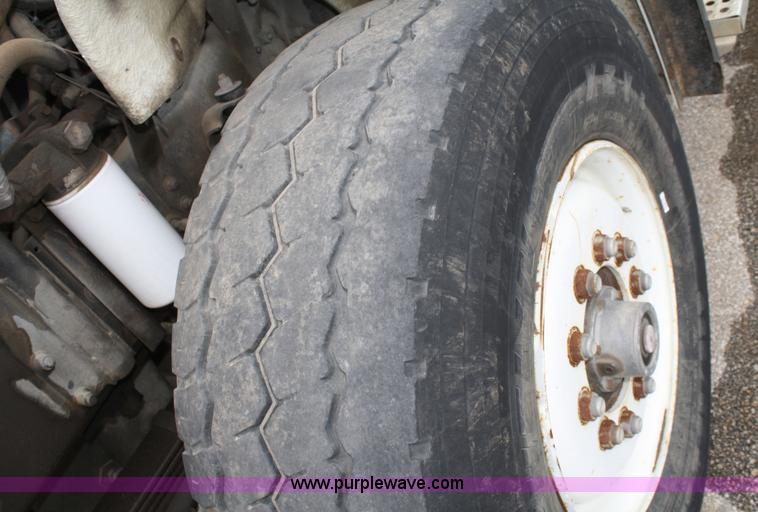 image for item A2216 1992 Freightliner FLC112 crane truck