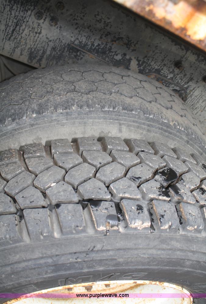 image for item A2216 1992 Freightliner FLC112 crane truck