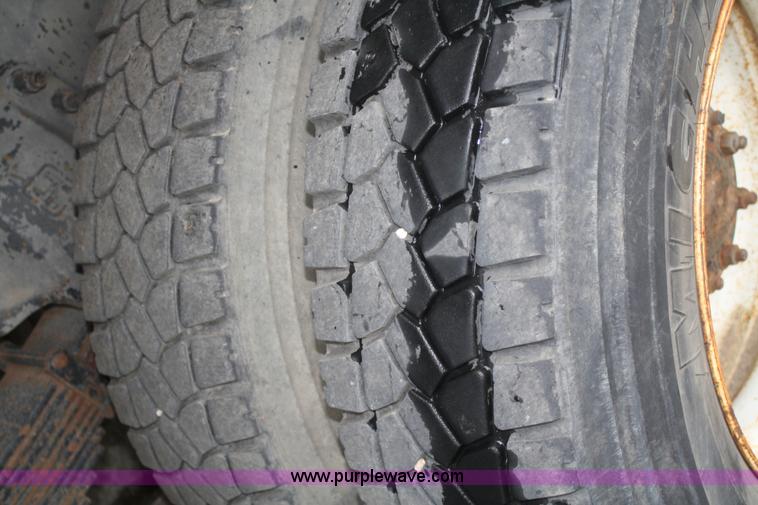 image for item A2216 1992 Freightliner FLC112 crane truck