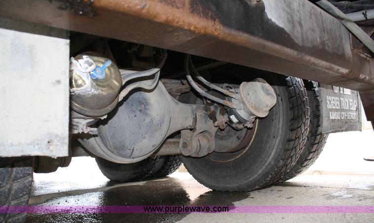 image for item A2216 1992 Freightliner FLC112 crane truck