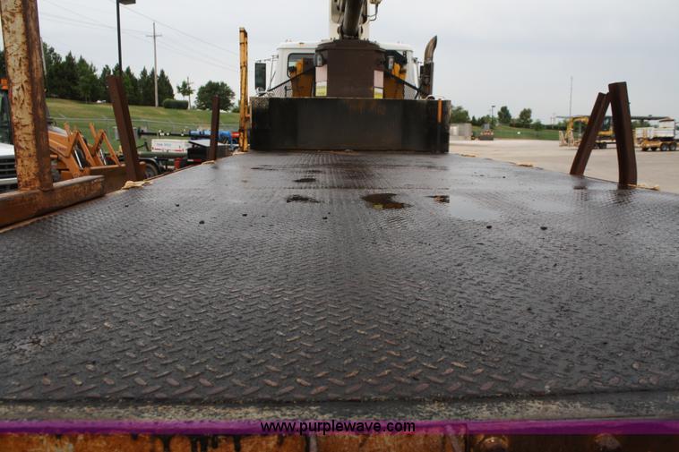 image for item A2216 1992 Freightliner FLC112 crane truck