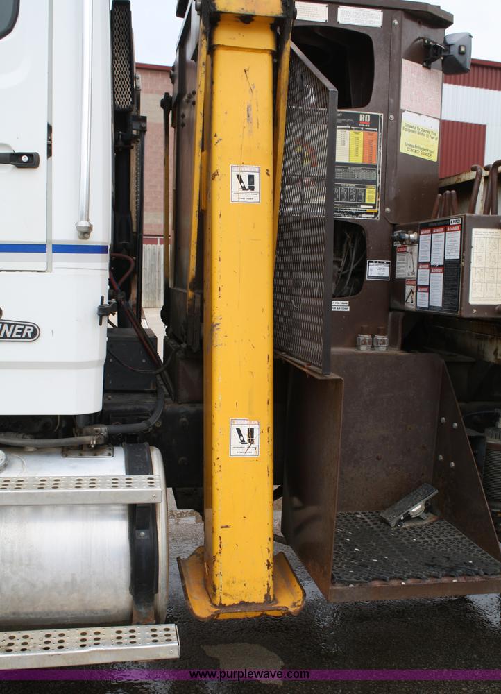 image for item A2216 1992 Freightliner FLC112 crane truck