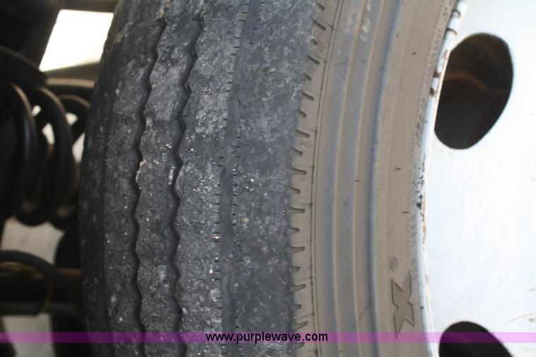 image for item A2259 2005 Ford F450 Super Duty extended cab pickup truck