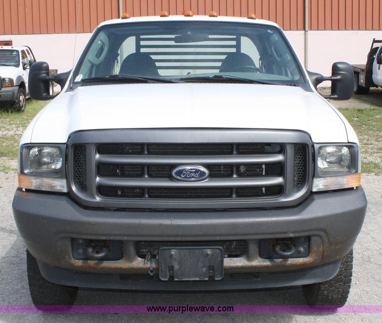 image for item A2260 2004 Ford F450 Super Duty extended cab pickup truck