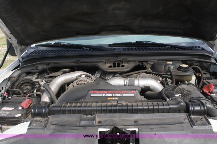 image for item A2260 2004 Ford F450 Super Duty extended cab pickup truck