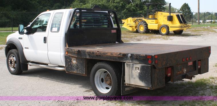 image for item A2261 2005 Ford F450 Super Duty extended cab pickup truck