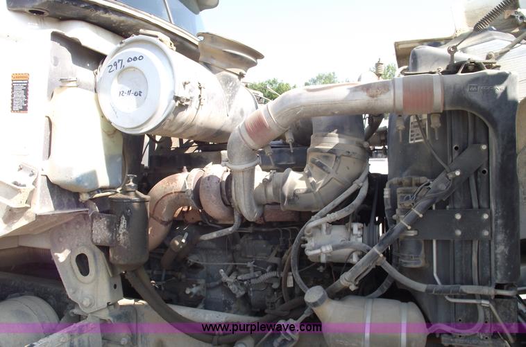 image for item A4033 1992 Mack CH613 dump truck