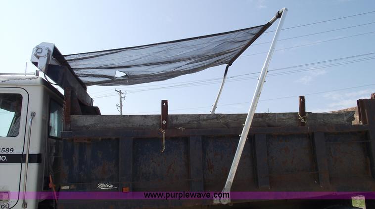 image for item A4033 1992 Mack CH613 dump truck