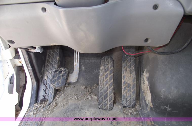 image for item A4034 1999 Sterling L7501 flatbed truck