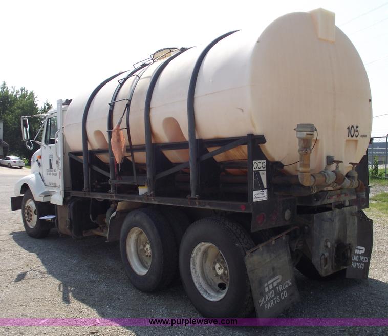 image for item A4035 1990 International 8300 water truck