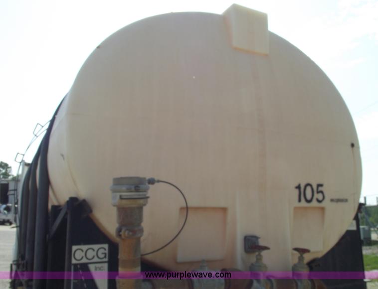 image for item A4035 1990 International 8300 water truck