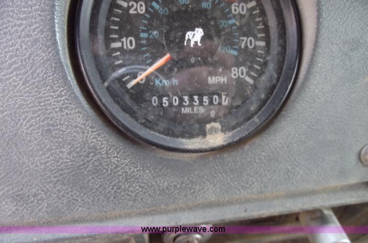 image for item A4036 1989 Mack R688ST water truck