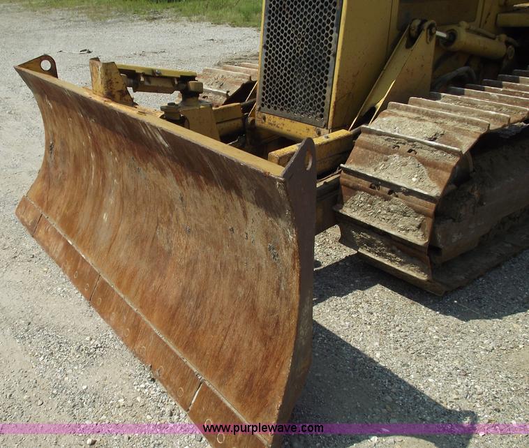 image for item A4037 1999 Caterpillar D5C XL Series III dozer