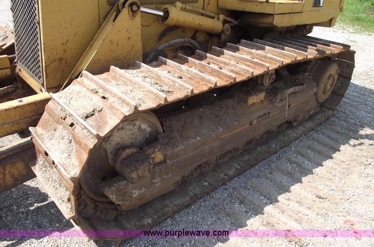 image for item A4037 1999 Caterpillar D5C XL Series III dozer