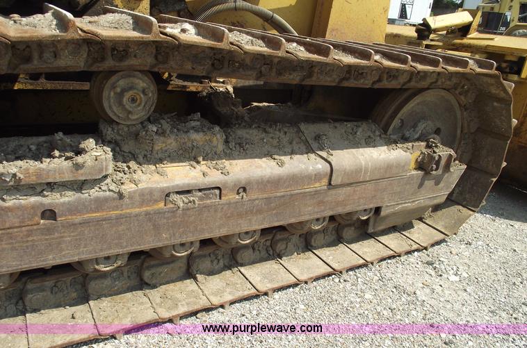 image for item A4037 1999 Caterpillar D5C XL Series III dozer