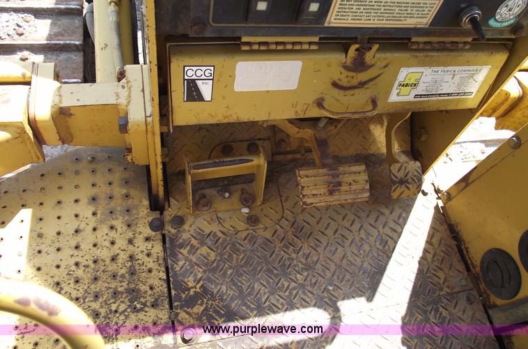 image for item A4037 1999 Caterpillar D5C XL Series III dozer