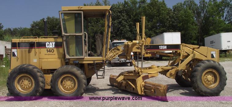 image for item A4038 1996 Caterpillar 135H motor grader