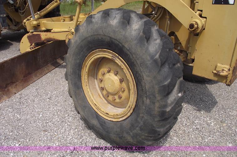image for item A4038 1996 Caterpillar 135H motor grader
