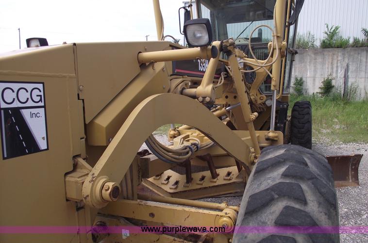 image for item A4038 1996 Caterpillar 135H motor grader