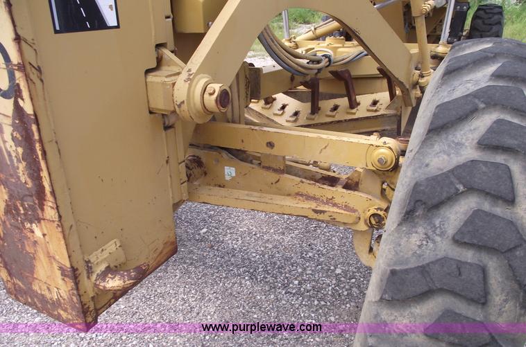 image for item A4038 1996 Caterpillar 135H motor grader