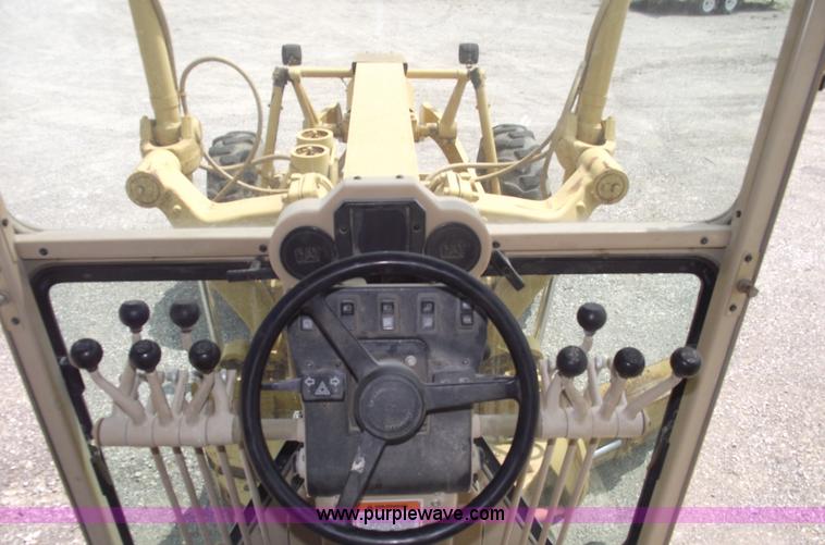 image for item A4038 1996 Caterpillar 135H motor grader
