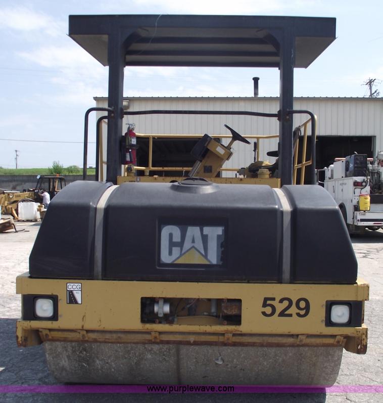 image for item A4039 1998 Caterpillar CB634C double drum vibratory roller