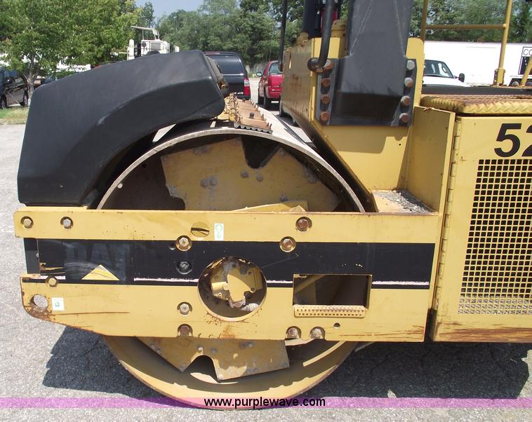 image for item A4039 1998 Caterpillar CB634C double drum vibratory roller